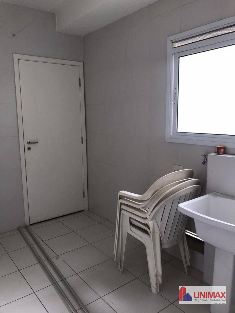 Apartamento à venda com 4 quartos, 212m² - Foto 19