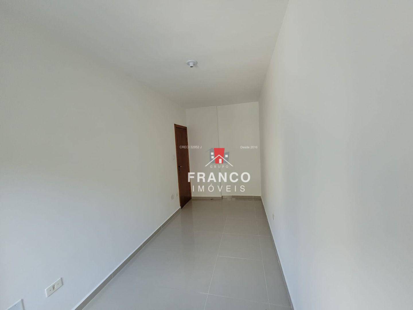 Apartamento à venda com 3 quartos, 103m² - Foto 11