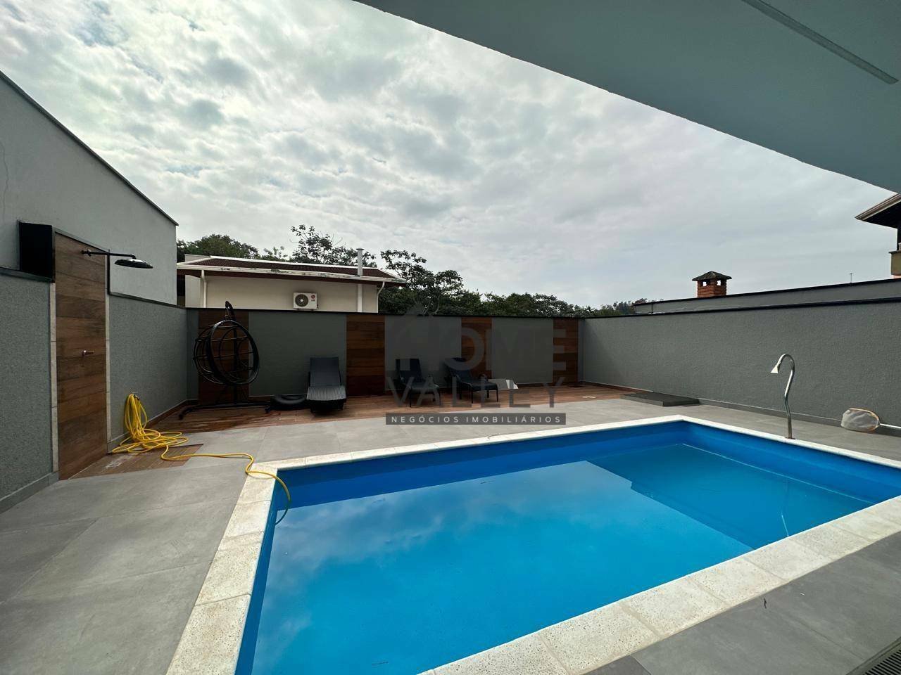 Casa de Condomínio à venda com 4 quartos, 312m² - Foto 45