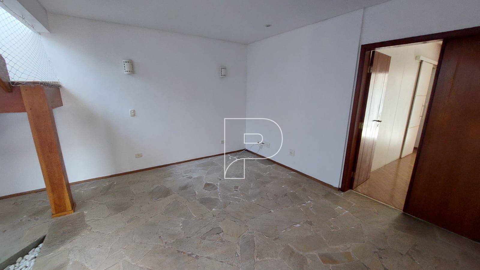 Casa à venda e aluguel com 4 quartos, 300m² - Foto 5