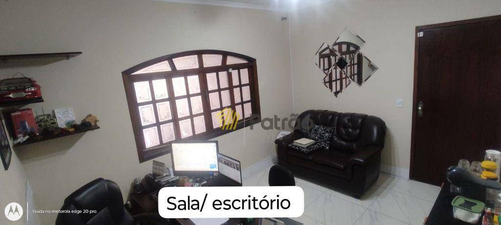 Sobrado à venda com 2 quartos, 280m² - Foto 4