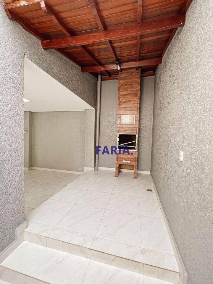 Casa à venda com 3 quartos, 260m² - Foto 15