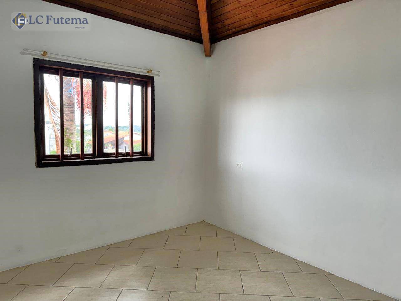 Casa de Condomínio para alugar com 3 quartos, 220m² - Foto 38