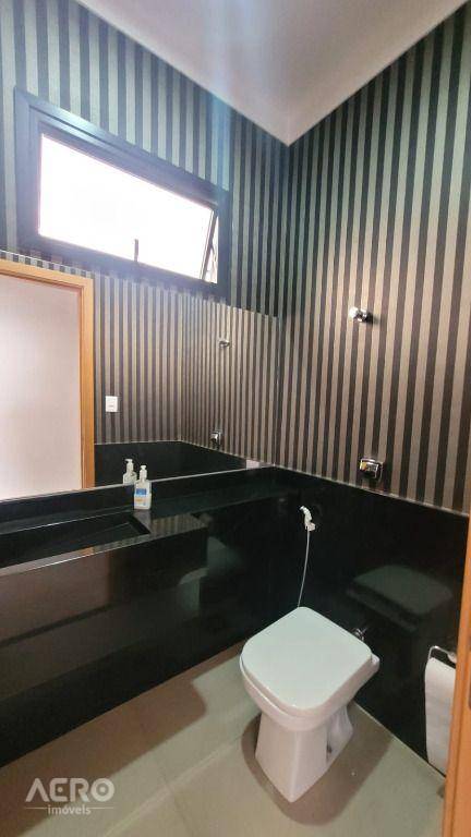 Casa de Condomínio à venda com 3 quartos, 226m² - Foto 32
