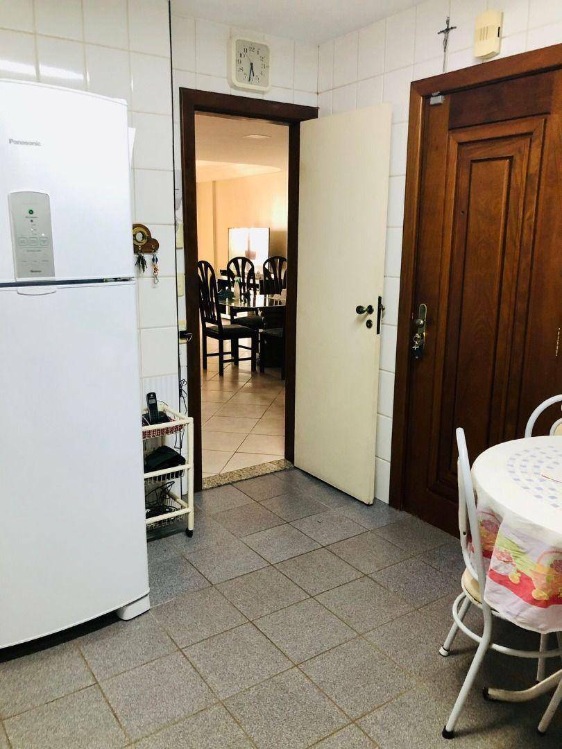 Apartamento à venda com 4 quartos, 135m² - Foto 6