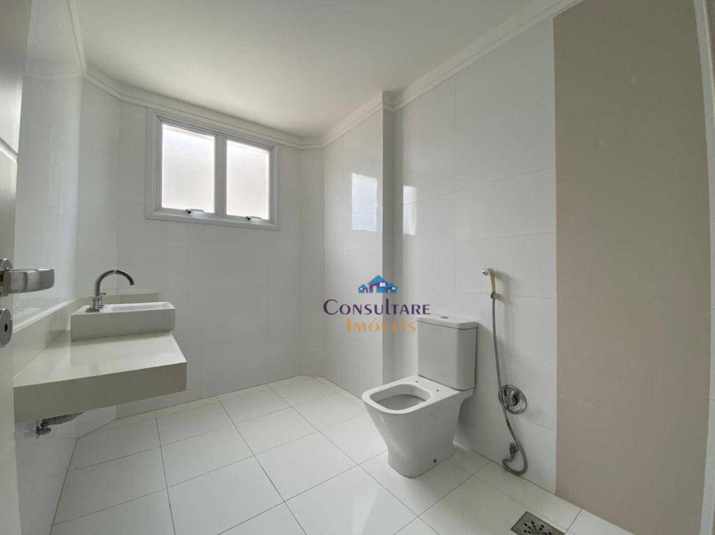 Apartamento à venda com 4 quartos, 230m² - Foto 23