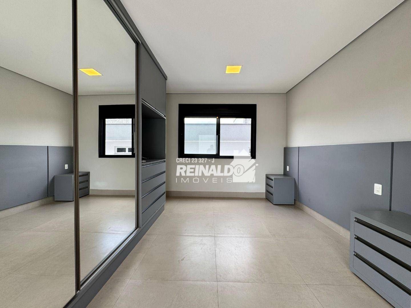 Casa de Condomínio à venda com 3 quartos, 231m² - Foto 17