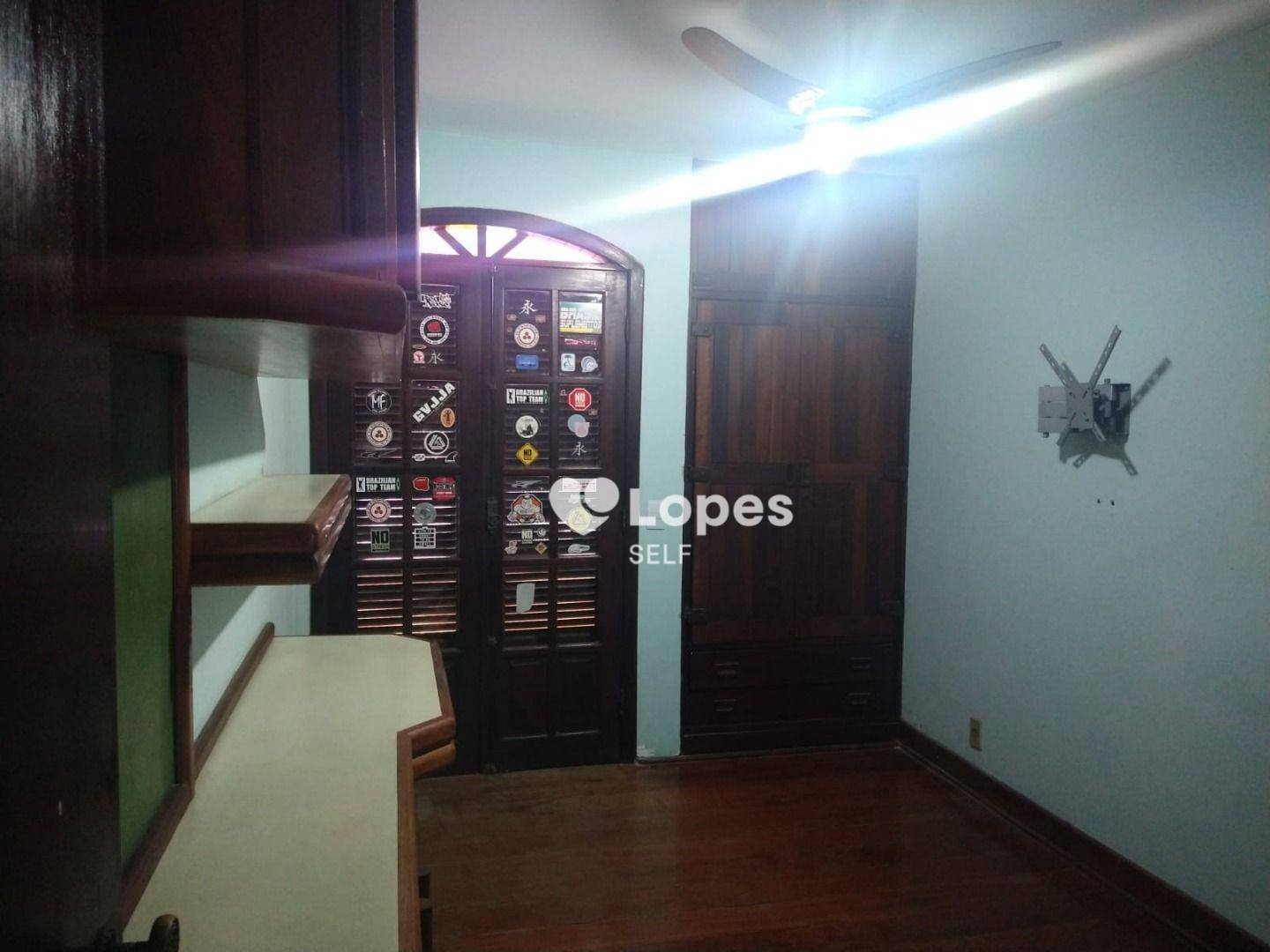 Casa à venda com 4 quartos, 206m² - Foto 11