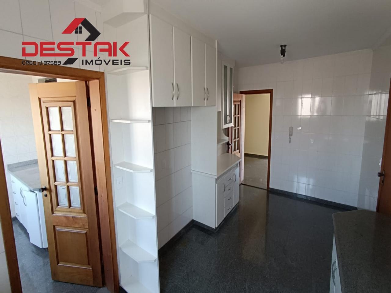 Apartamento para alugar com 4 quartos, 168m² - Foto 11