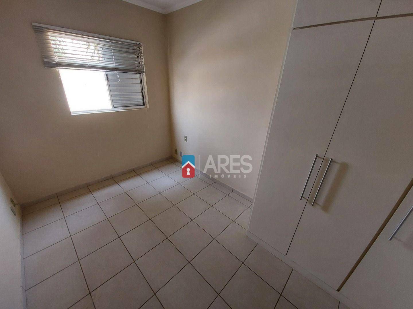 Apartamento para alugar com 3 quartos, 83m² - Foto 9