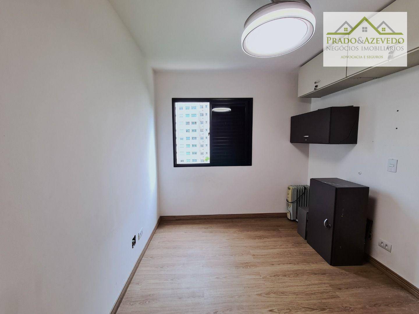 Apartamento para alugar com 3 quartos, 90m² - Foto 9