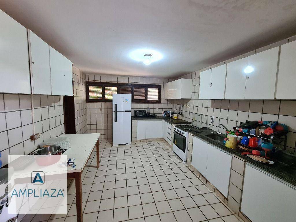 Casa à venda com 4 quartos, 300m² - Foto 13
