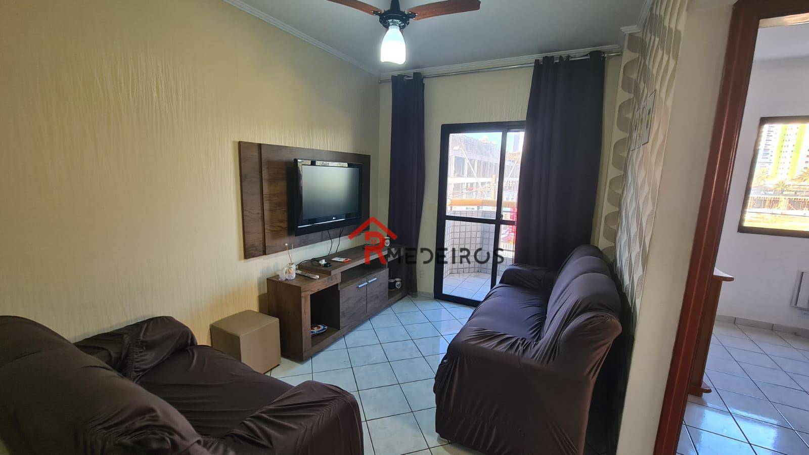 Apartamento à venda com 2 quartos, 75m² - Foto 3