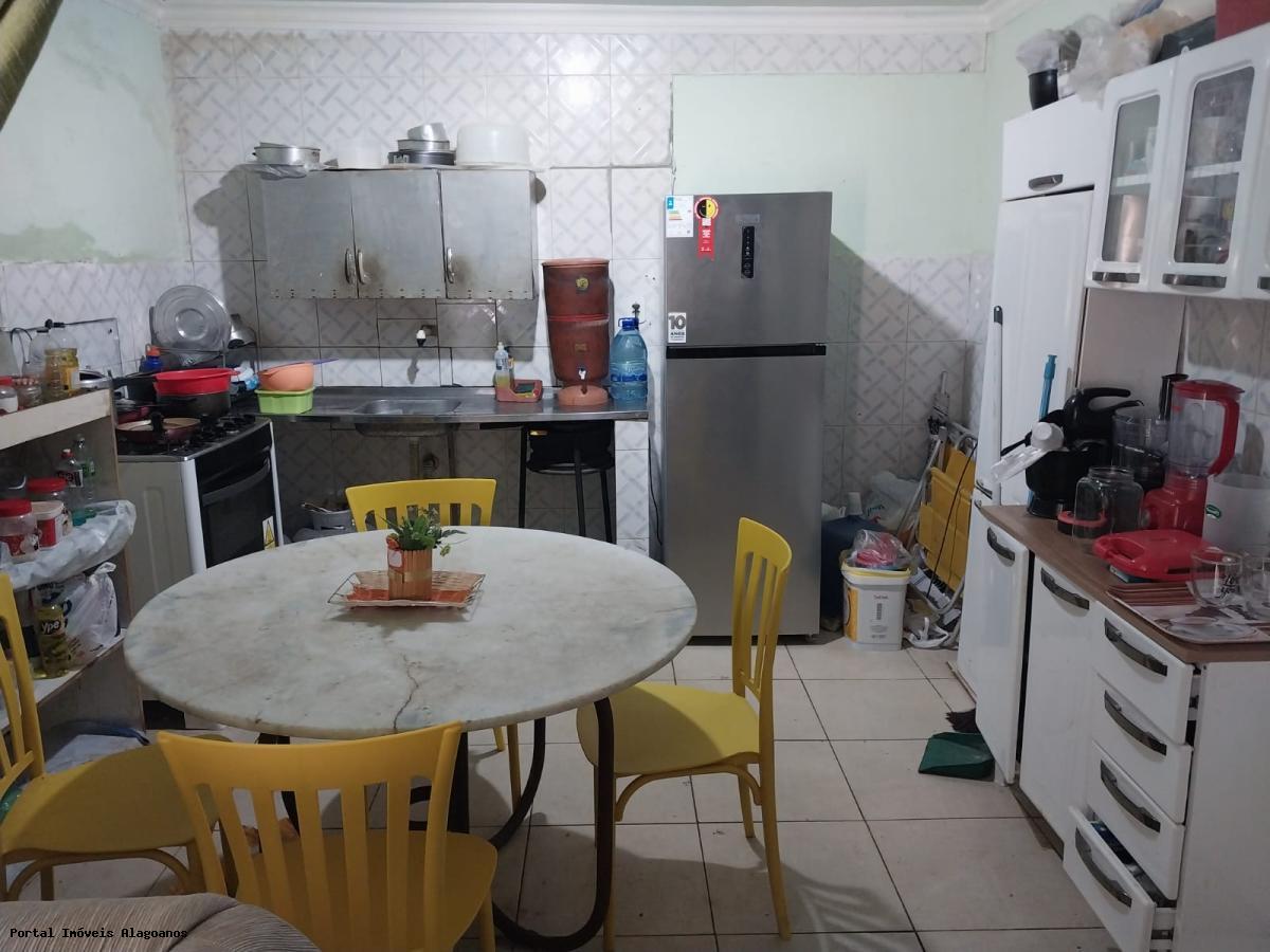 Casa à venda com 6 quartos, 180m² - Foto 16