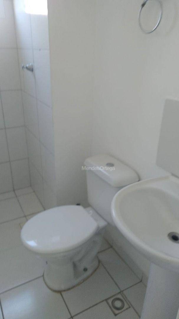 Apartamento para alugar com 2 quartos, 47m² - Foto 5