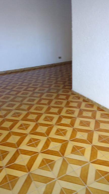 Apartamento para alugar com 2 quartos, 70m² - Foto 14
