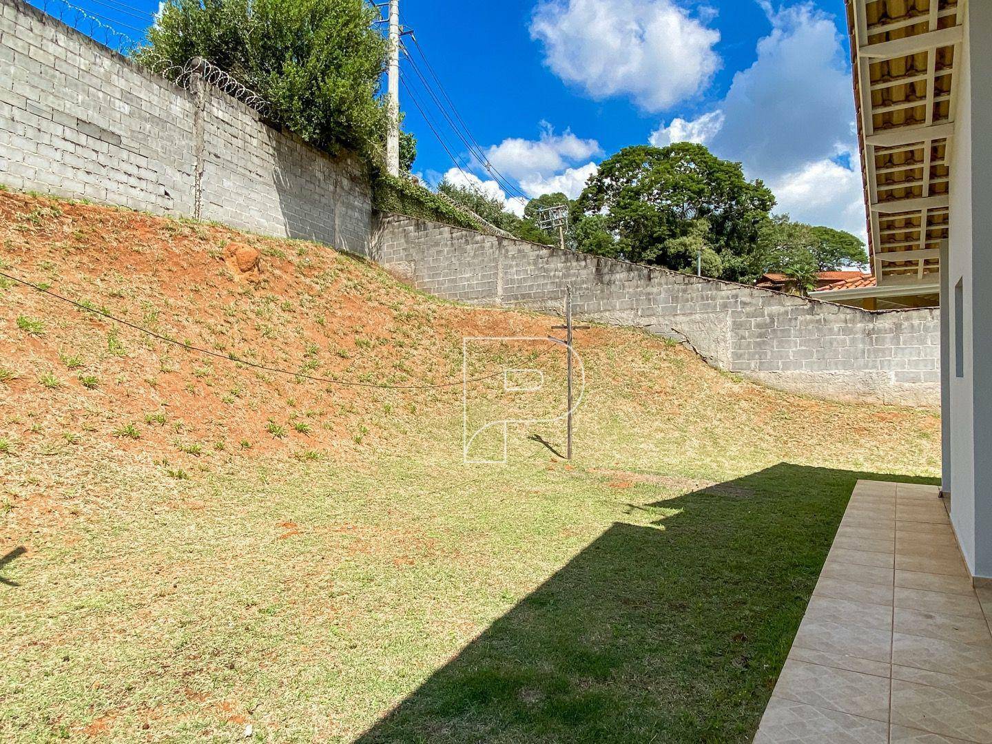 Casa de Condomínio para alugar com 4 quartos, 200m² - Foto 29