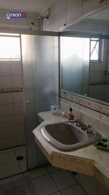 Apartamento à venda com 3 quartos, 160m² - Foto 19