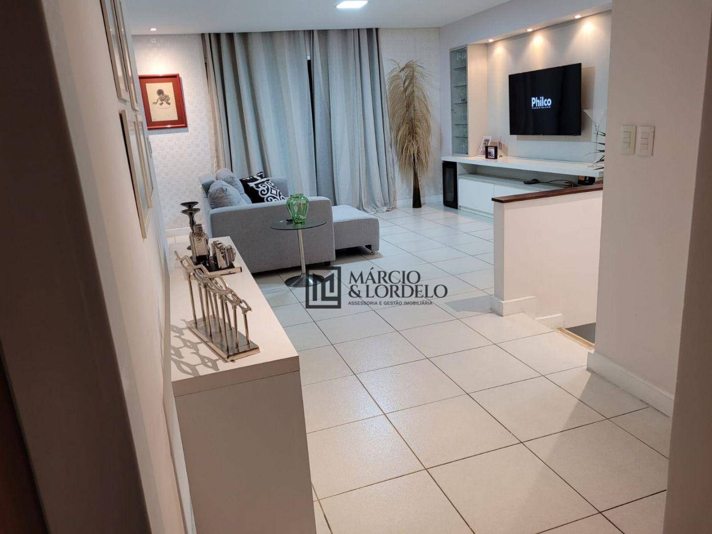 Casa à venda com 3 quartos, 230m² - Foto 10