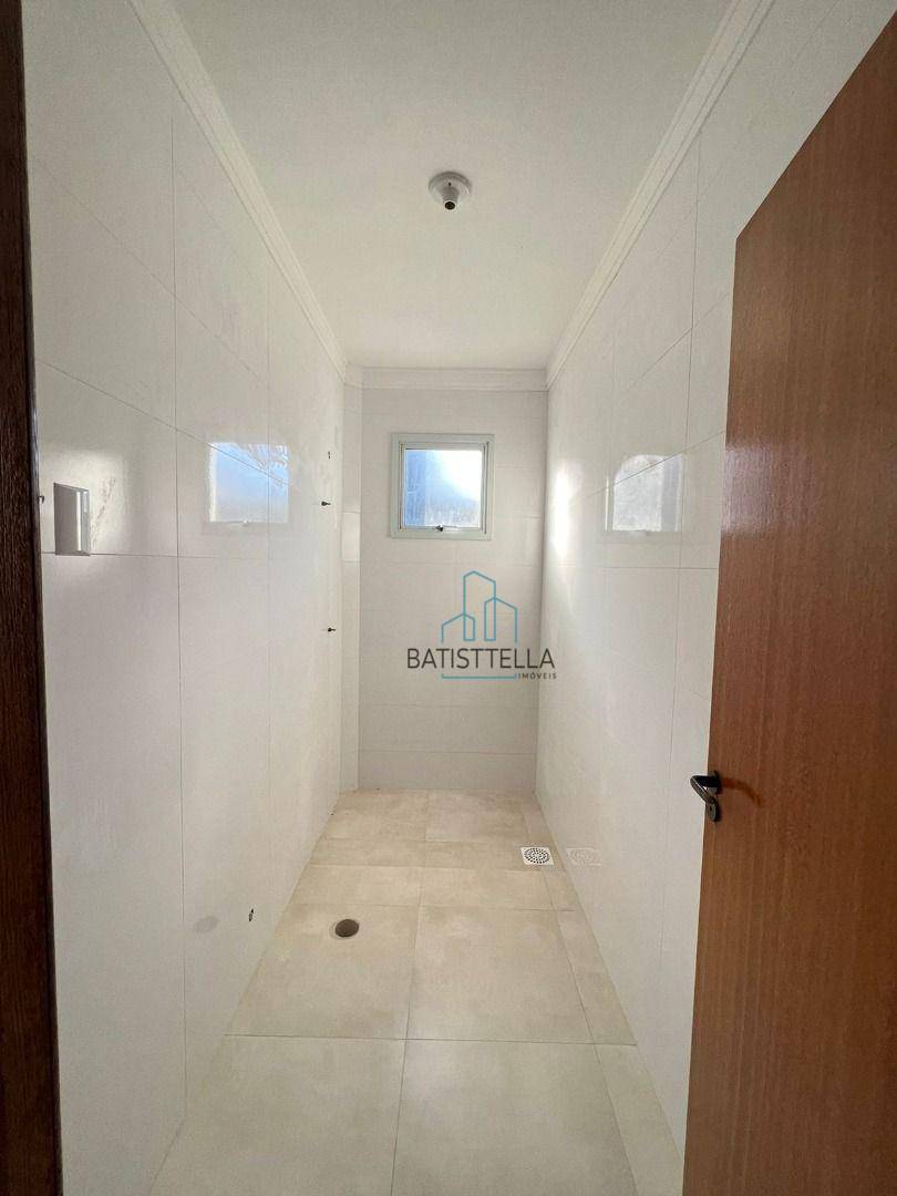 Casa à venda com 3 quartos, 200m² - Foto 12