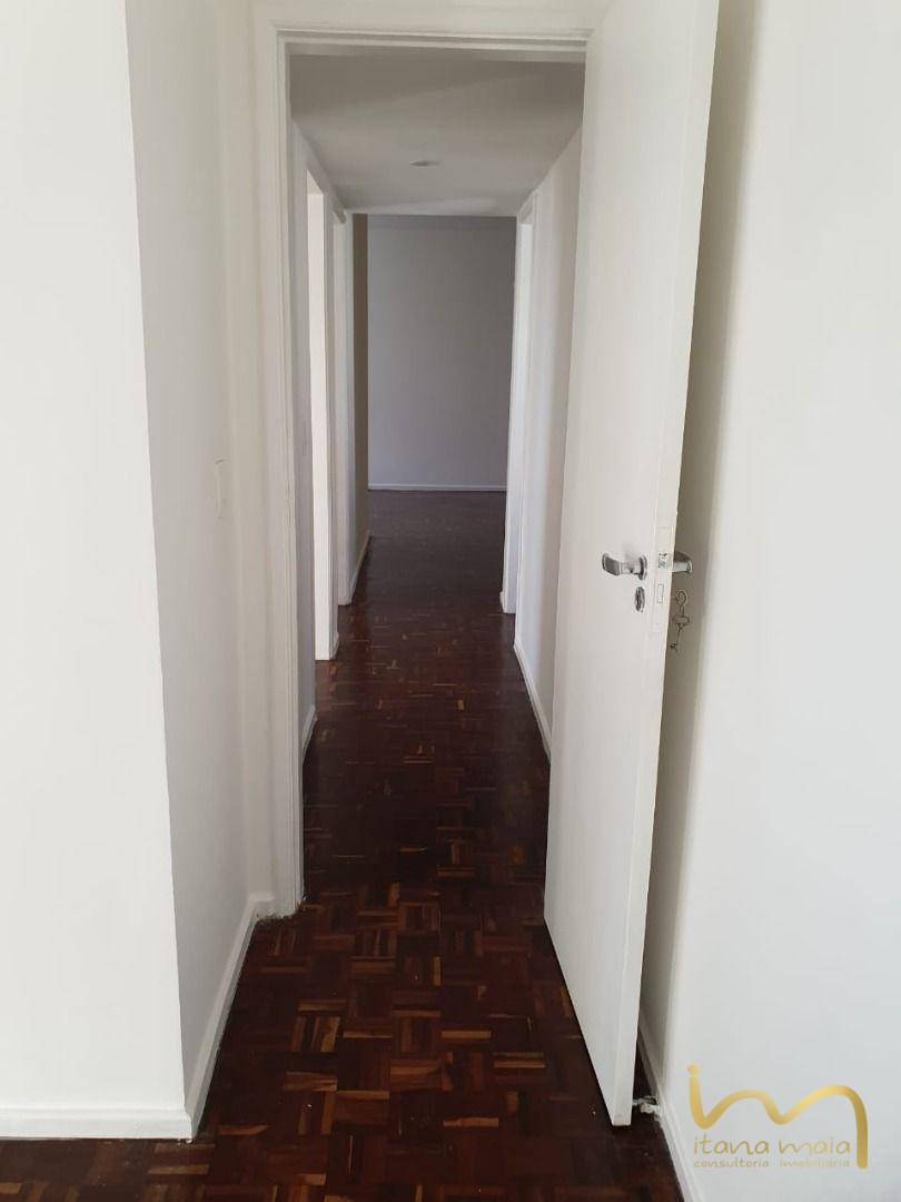 Apartamento à venda com 2 quartos, 137m² - Foto 3