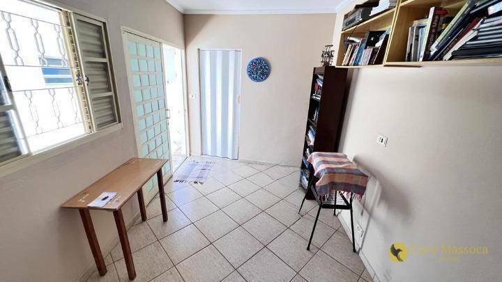 Casa à venda com 4 quartos, 208m² - Foto 29