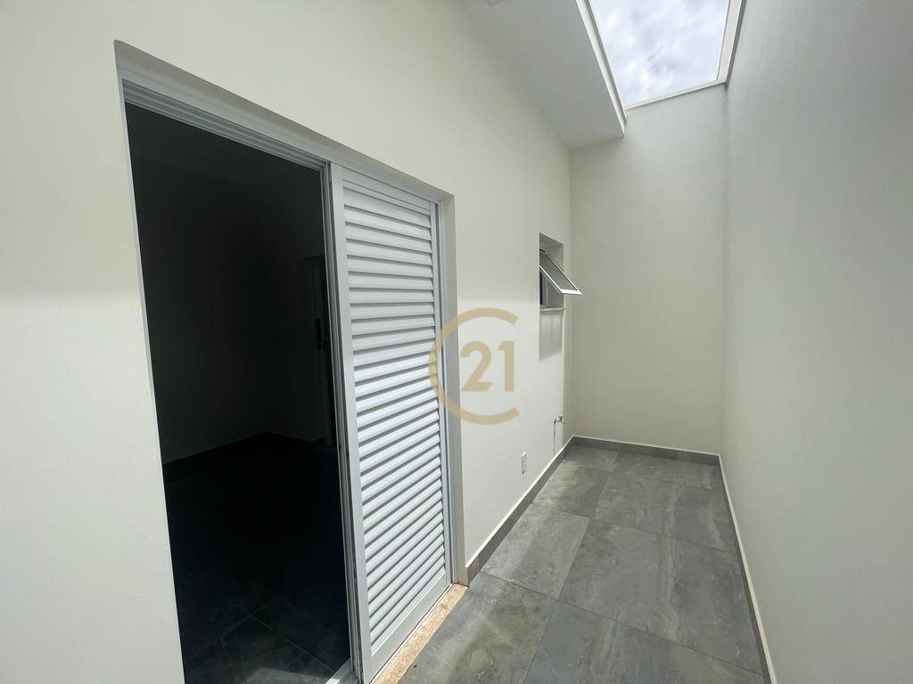 Casa à venda com 2 quartos, 60m² - Foto 6