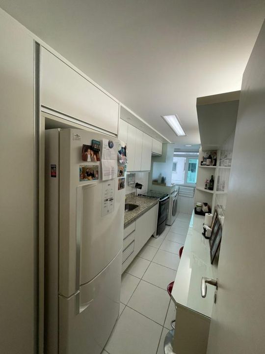 Apartamento à venda com 3 quartos, 98m² - Foto 11