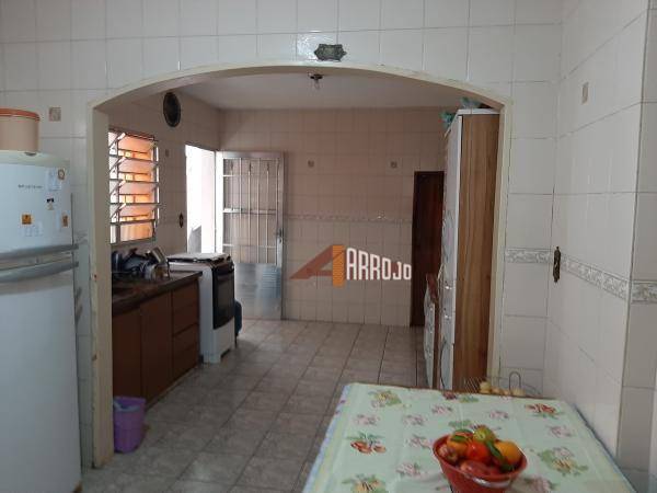 Sobrado à venda com 2 quartos, 85m² - Foto 5