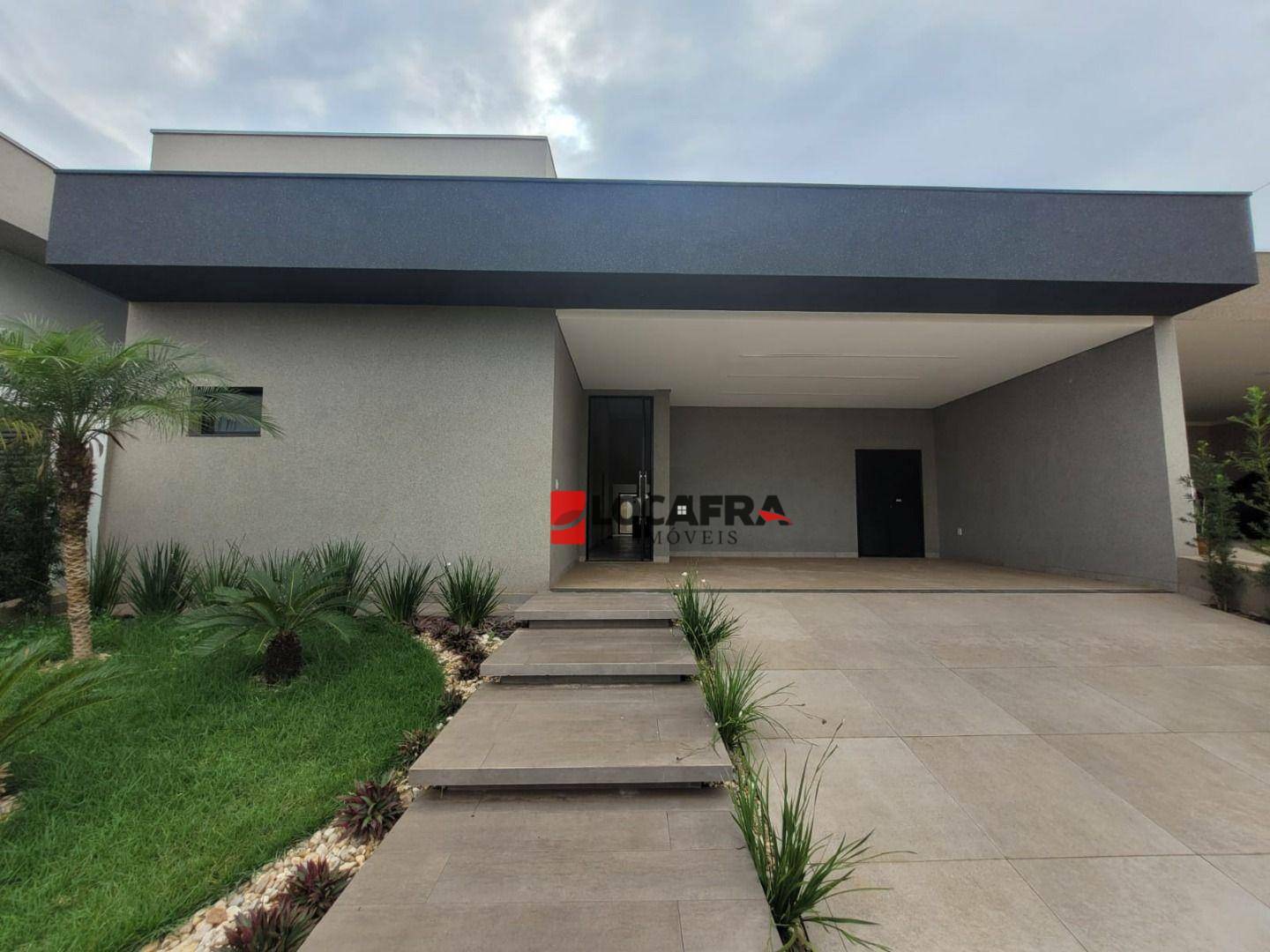 Casa de Condomínio à venda com 3 quartos, 210m² - Foto 2