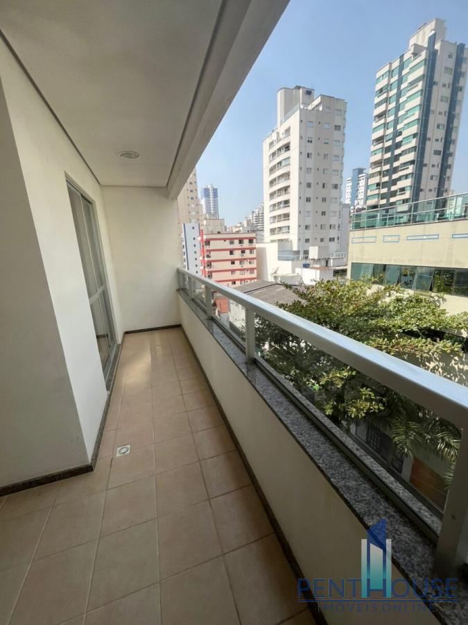 Apartamento à venda com 2 quartos, 81m² - Foto 9