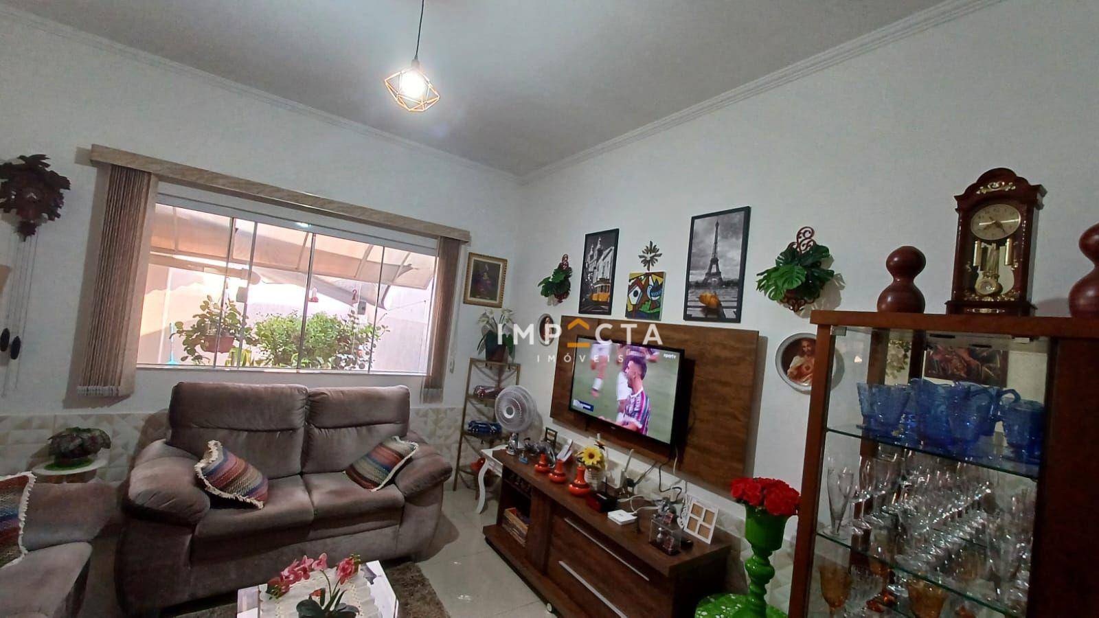 Casa à venda com 3 quartos, 190m² - Foto 4