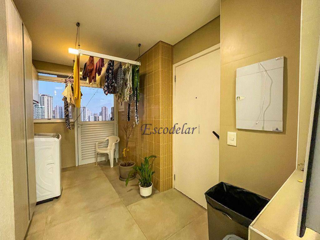 Apartamento à venda com 4 quartos, 231m² - Foto 42