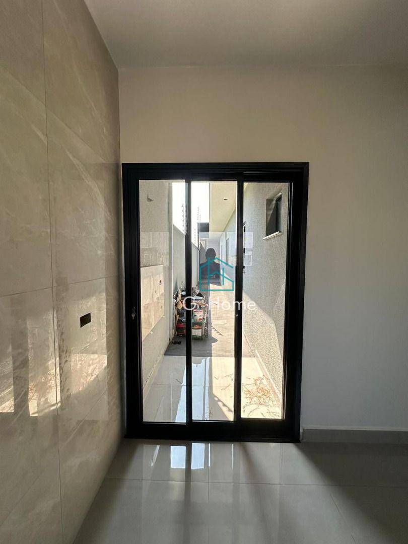 Casa à venda com 3 quartos, 82m² - Foto 5