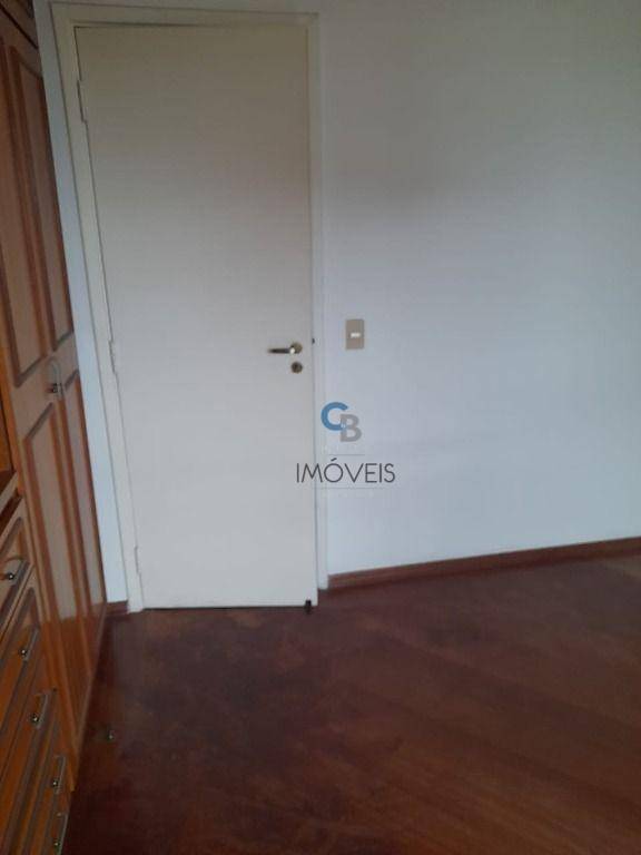 Apartamento à venda com 3 quartos, 117m² - Foto 11