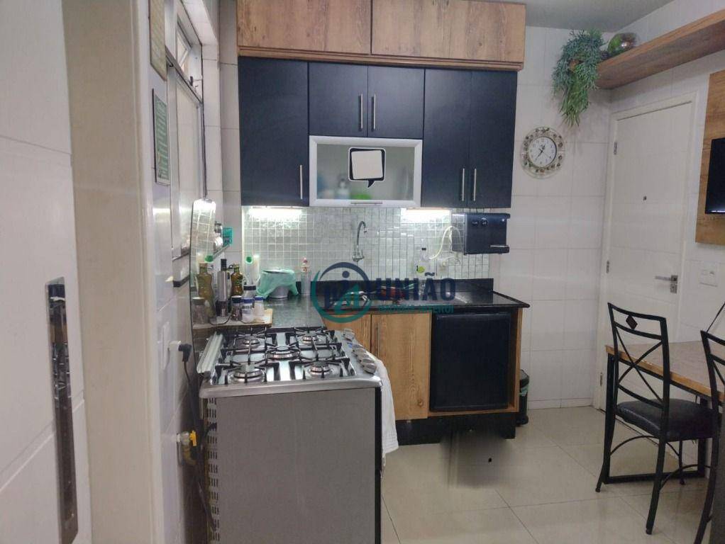 Apartamento à venda com 3 quartos, 158m² - Foto 12