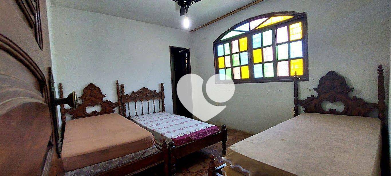 Casa à venda com 7 quartos, 1m² - Foto 7