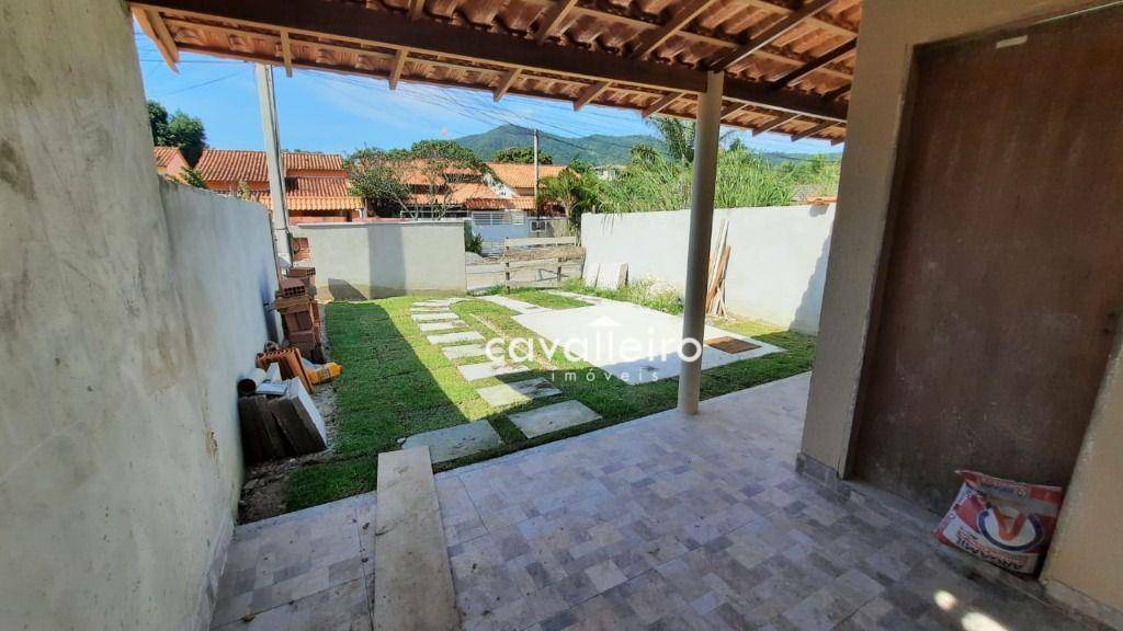 Casa à venda com 3 quartos, 96m² - Foto 2