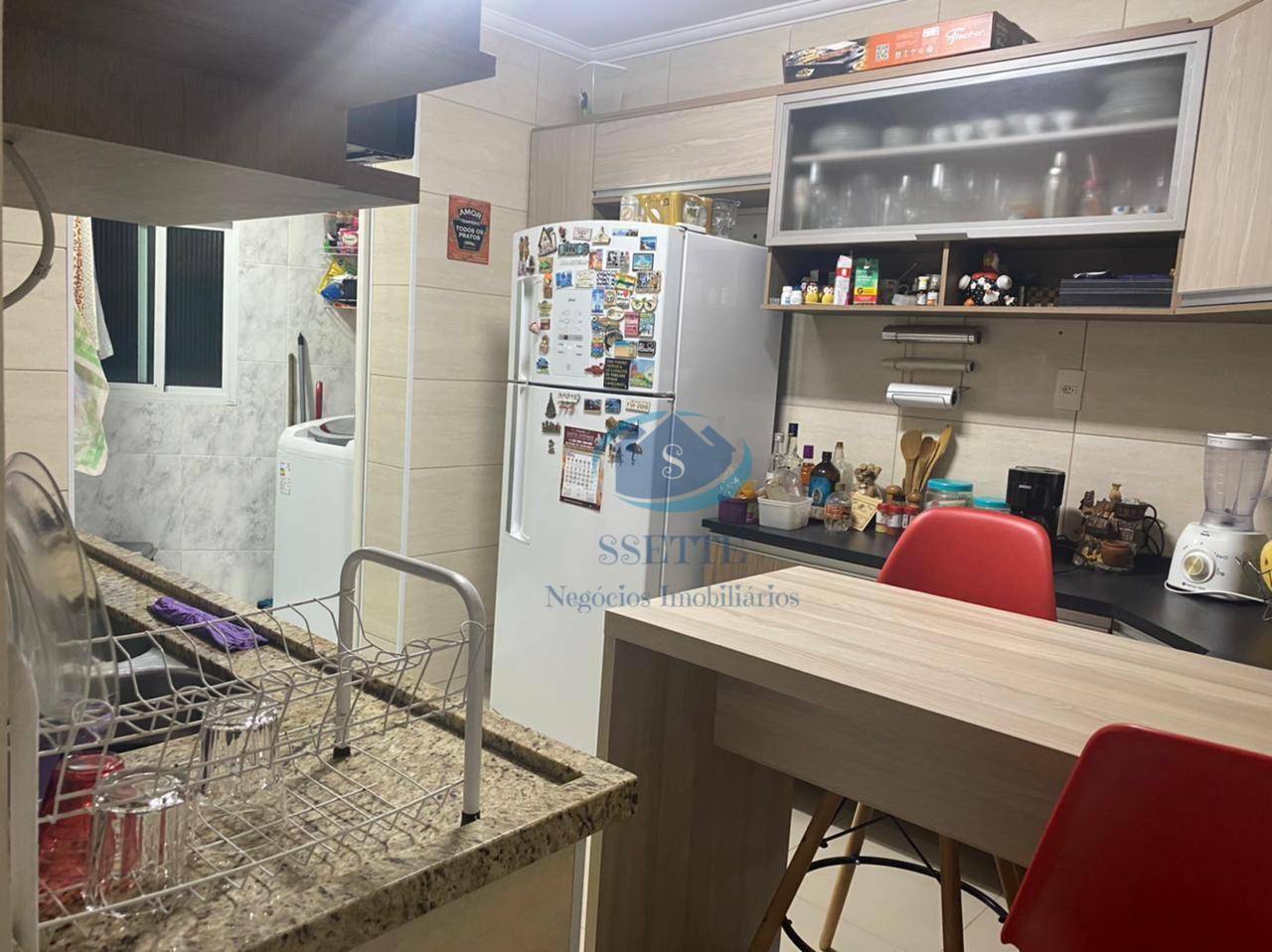 Apartamento à venda com 3 quartos, 98m² - Foto 4