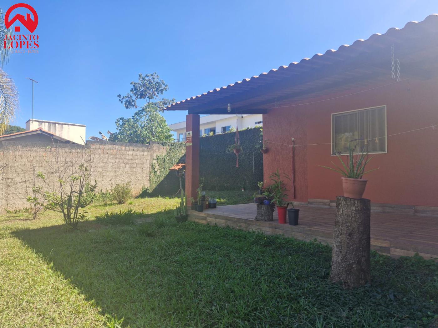 Casa de Condomínio à venda com 1 quarto, 100m² - Foto 2