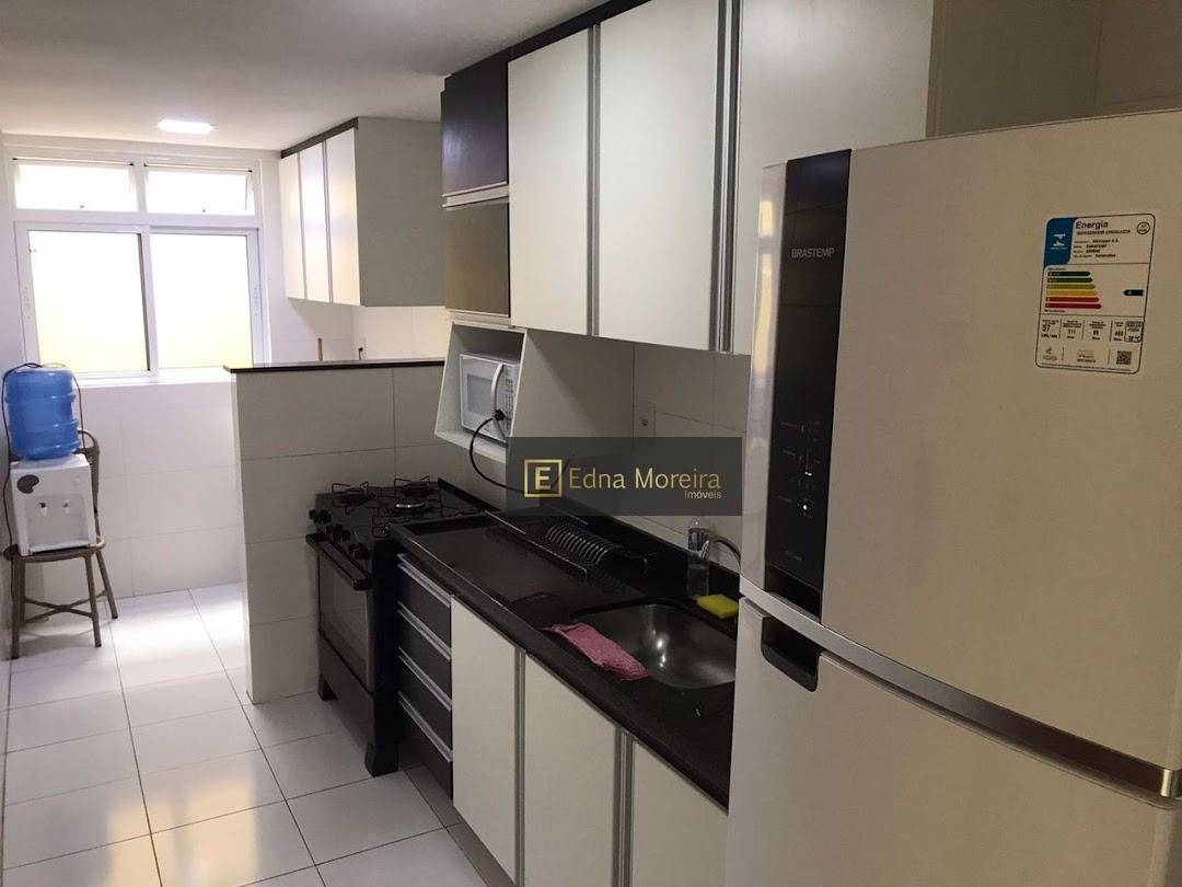 Apartamento à venda com 4 quartos, 216m² - Foto 17