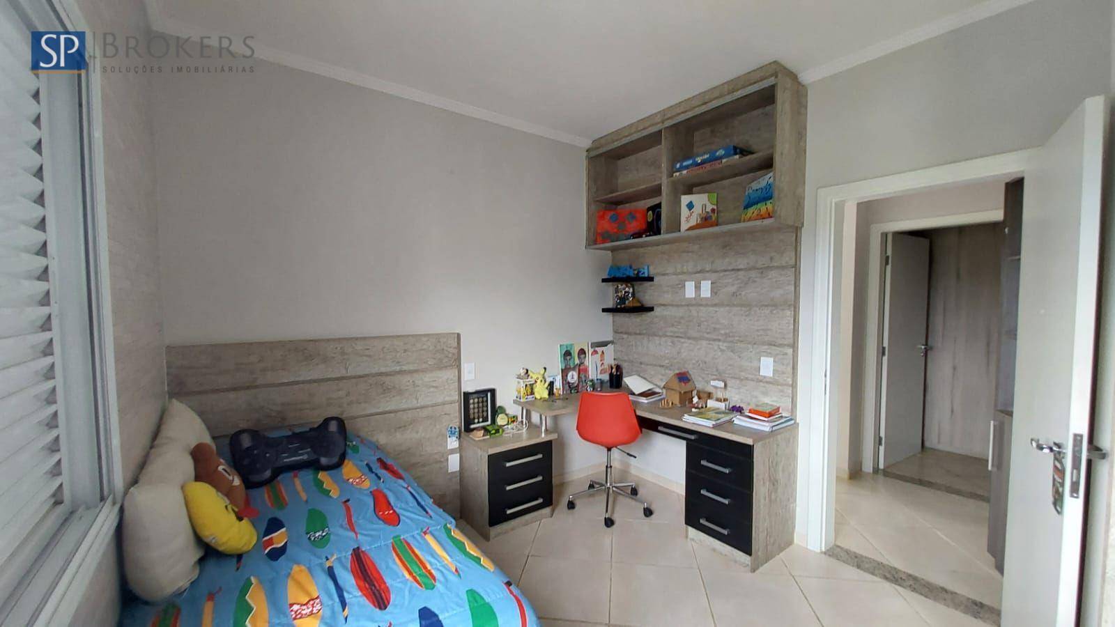 Casa de Condomínio à venda com 3 quartos, 188m² - Foto 3