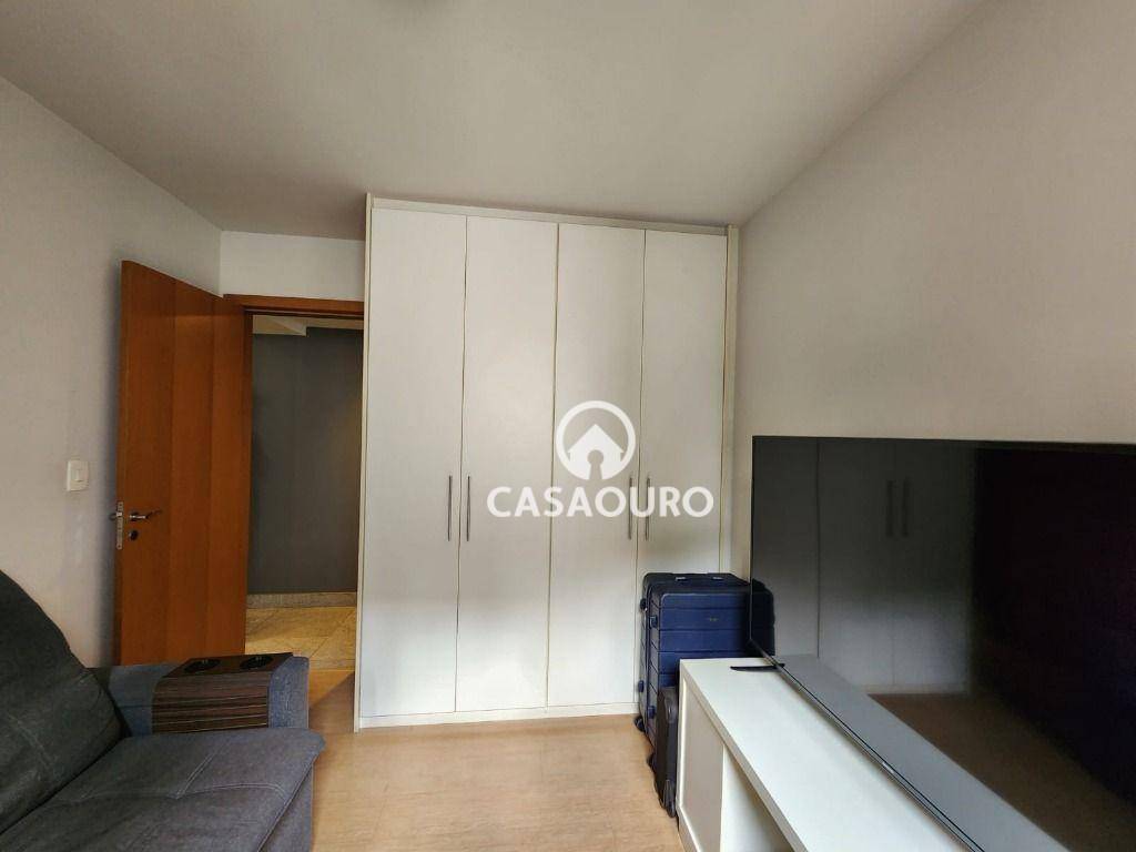 Apartamento à venda com 2 quartos, 64m² - Foto 17