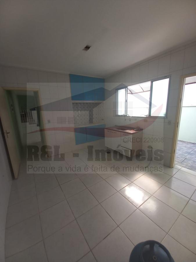 Casa à venda com 2 quartos, 125m² - Foto 6