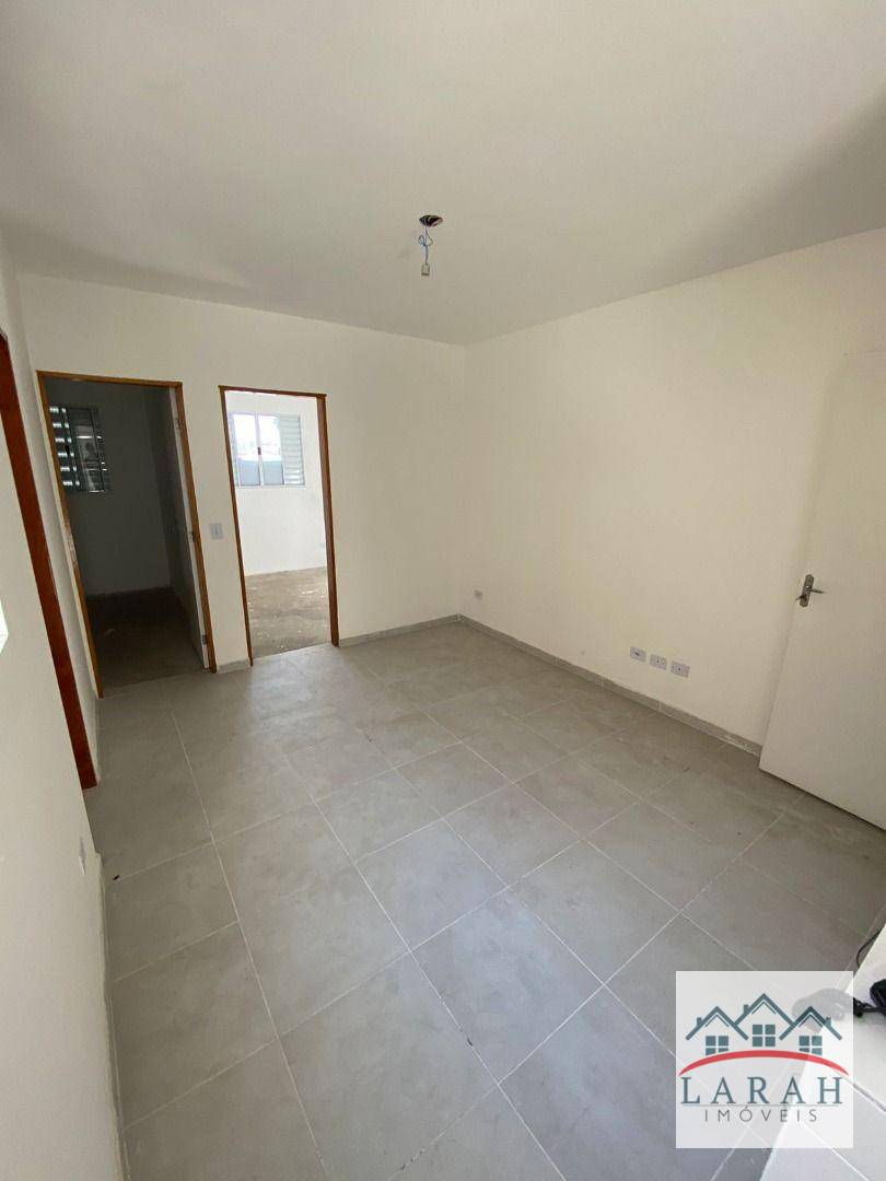 Apartamento à venda com 2 quartos, 40m² - Foto 17