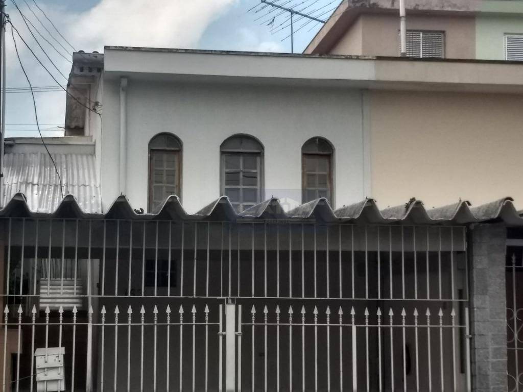 Casa à venda com 2 quartos, 80m² - Foto 1