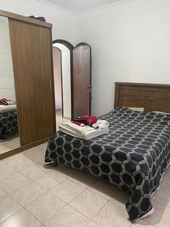 Casa à venda com 3 quartos, 300m² - Foto 10