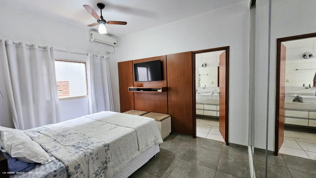 Casa à venda com 3 quartos, 390m² - Foto 15