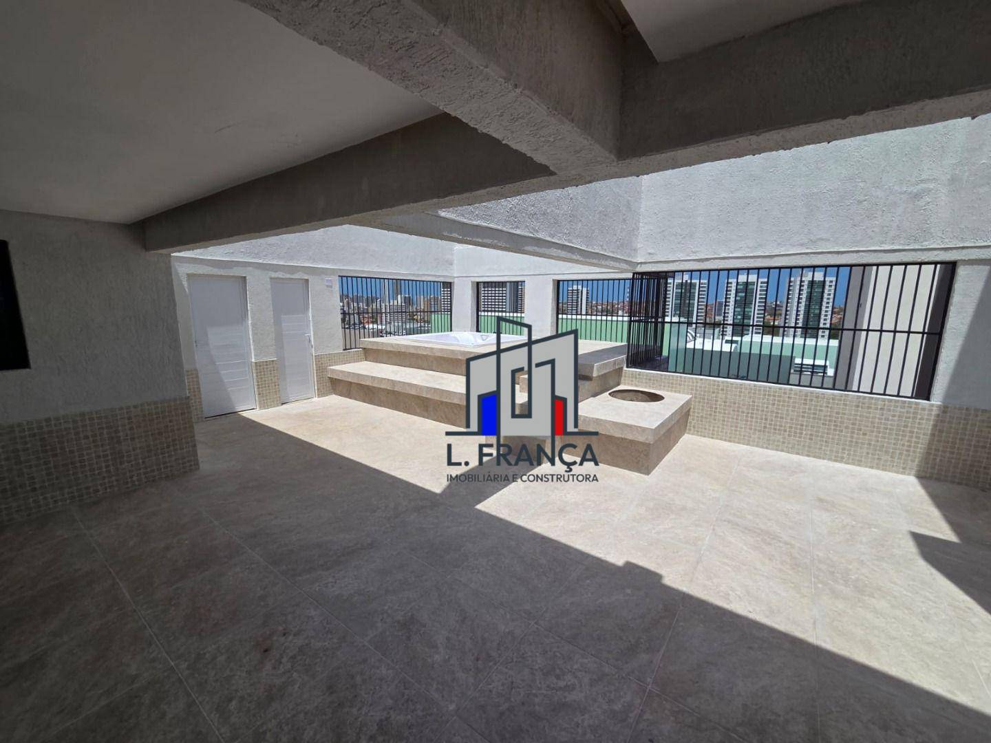 Cobertura, 4 quartos, 251 m² - Foto 5