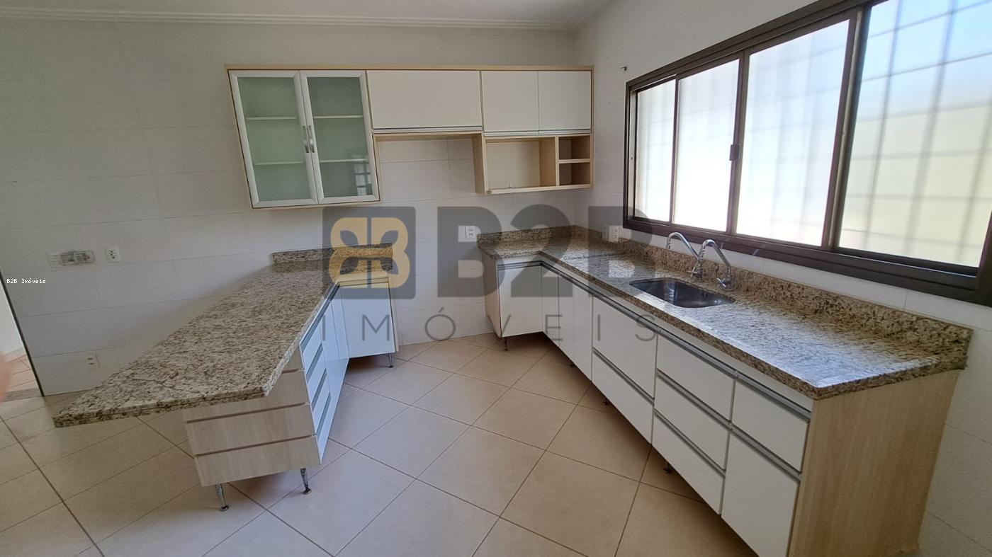 Casa à venda com 3 quartos, 260m² - Foto 7